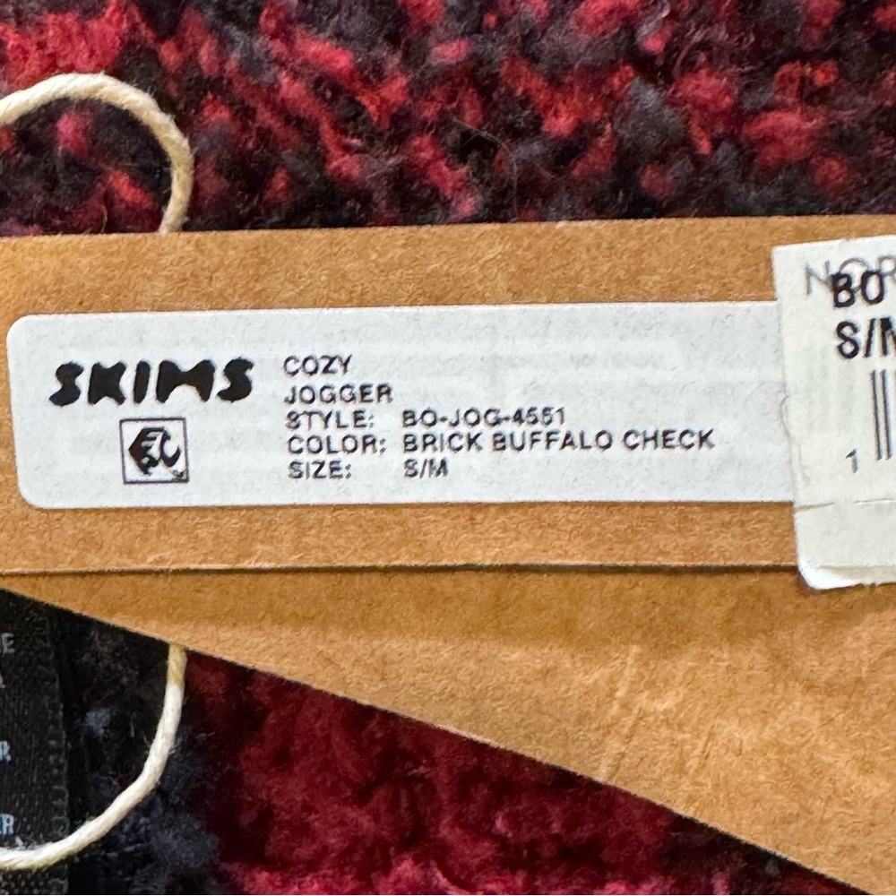 NWT Skims Cozy Joggers in Brick Buffalo Check Sz S/M - Picture 16 of 16